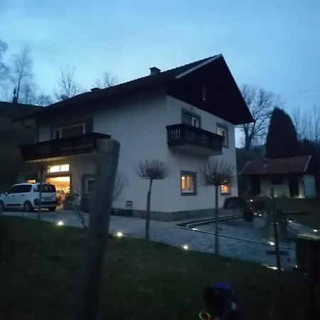 Apartment Beautiful House In Idyllic Location