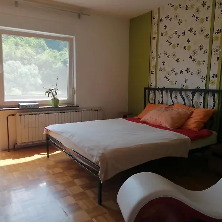 Beautiful House In Idyllic Location Apartment *