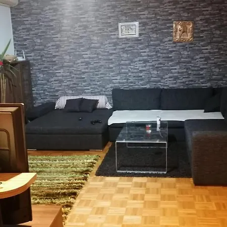 Beautiful House In Idyllic Location *