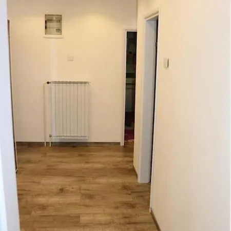 Beautiful House In Idyllic Location Apartment *