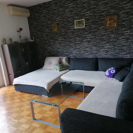 Beautiful House In Idyllic Location *